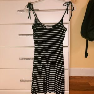 Ubran Outfitter mini Black-and-white striped dress